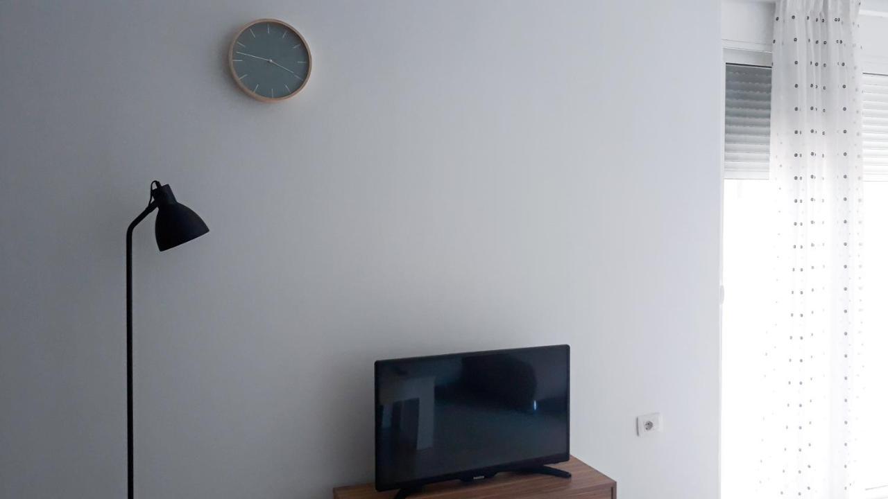 Hotel Sea Breeze ساراندا المظهر الخارجي الصورة