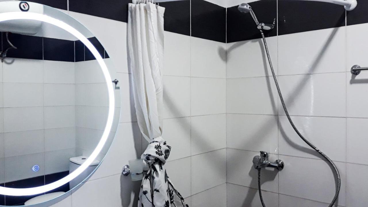 Hotel Sea Breeze ساراندا المظهر الخارجي الصورة