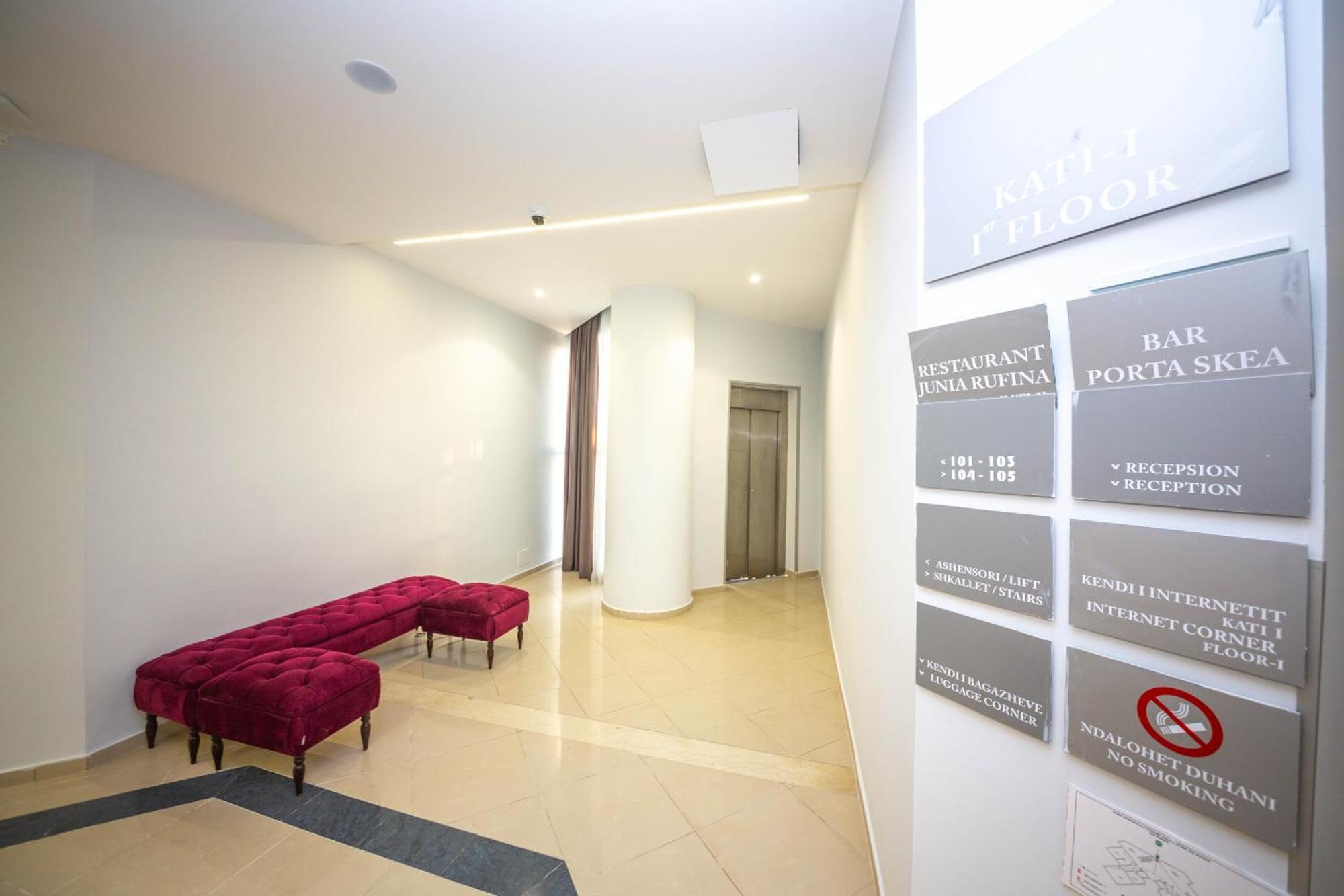 Hotel Sea Breeze ساراندا المظهر الخارجي الصورة