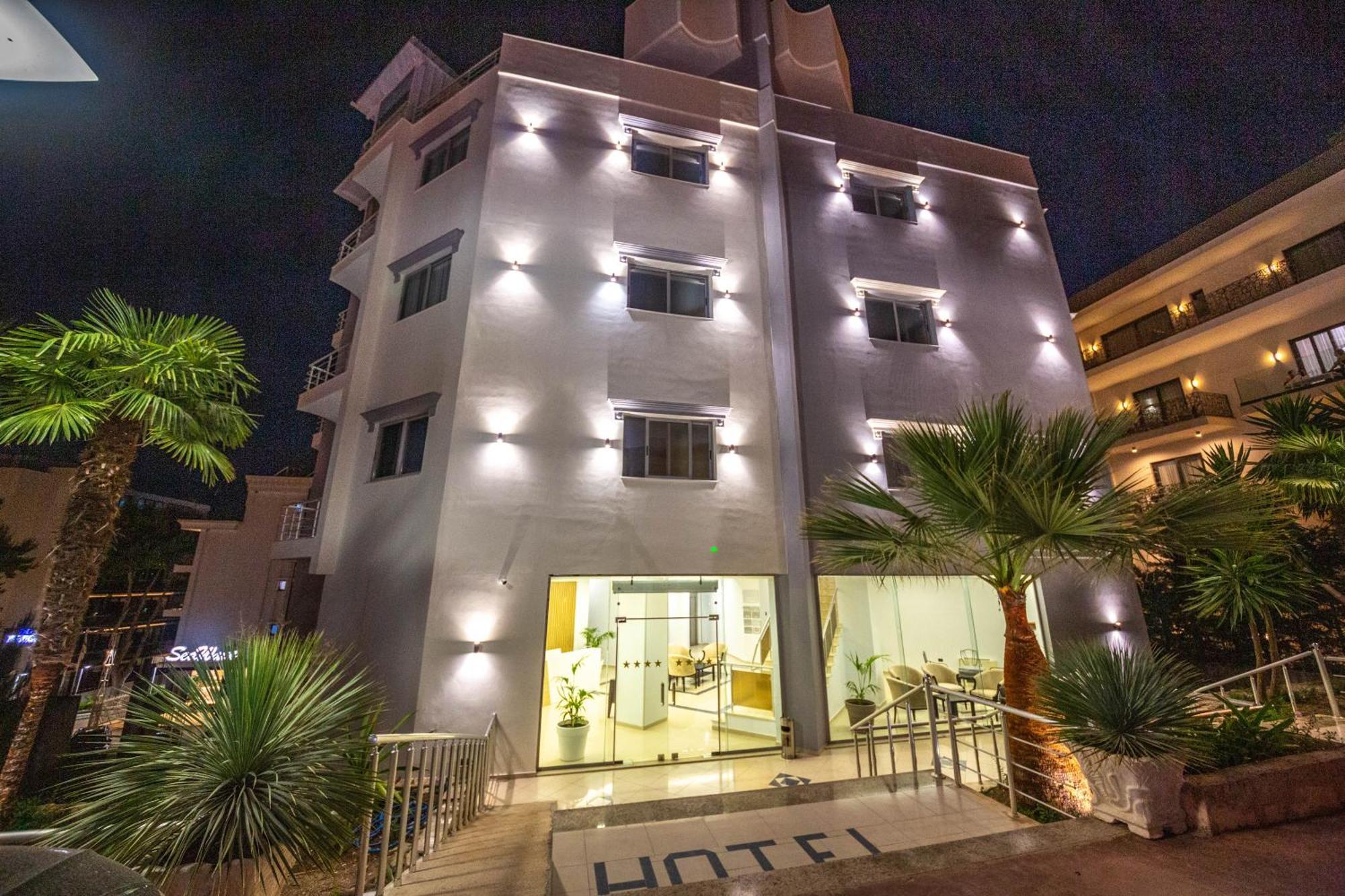 Hotel Sea Breeze ساراندا المظهر الخارجي الصورة