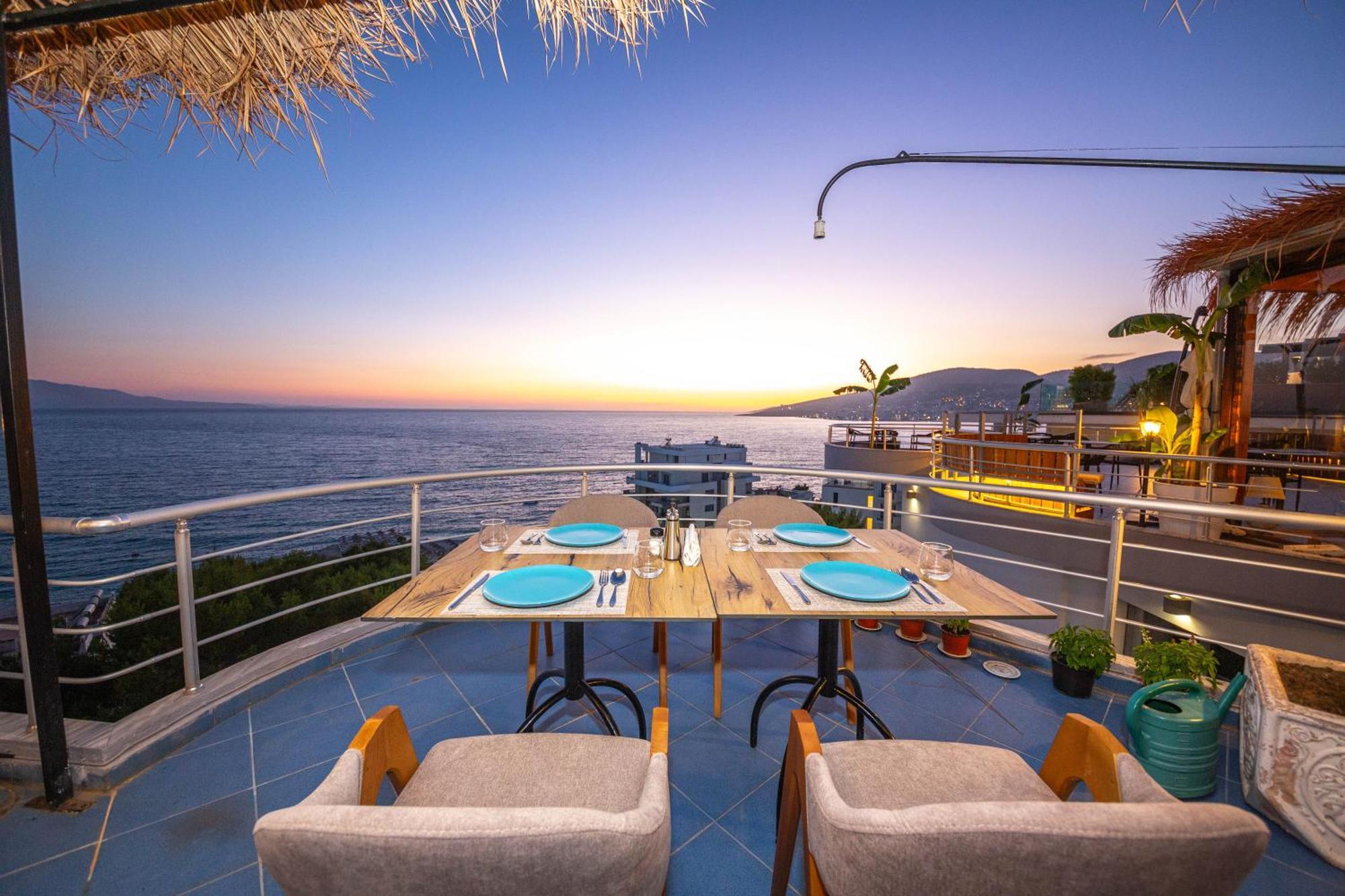 Hotel Sea Breeze ساراندا المظهر الخارجي الصورة
