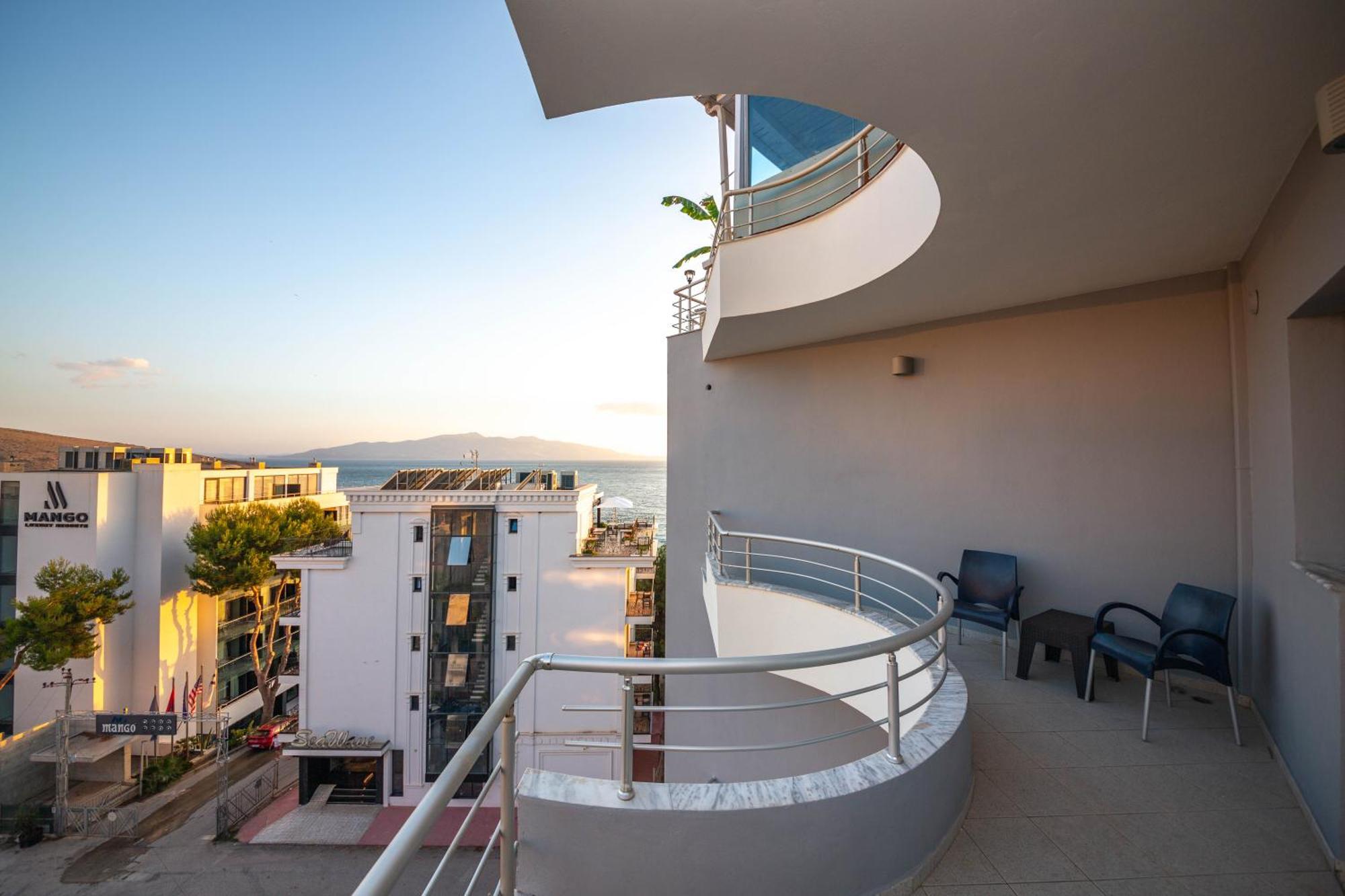 Hotel Sea Breeze ساراندا المظهر الخارجي الصورة