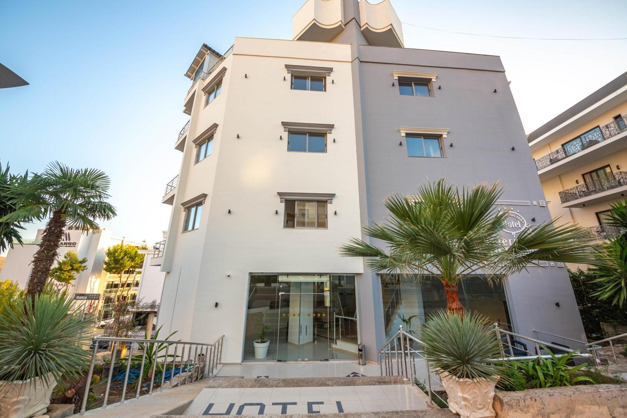 Hotel Sea Breeze ساراندا المظهر الخارجي الصورة